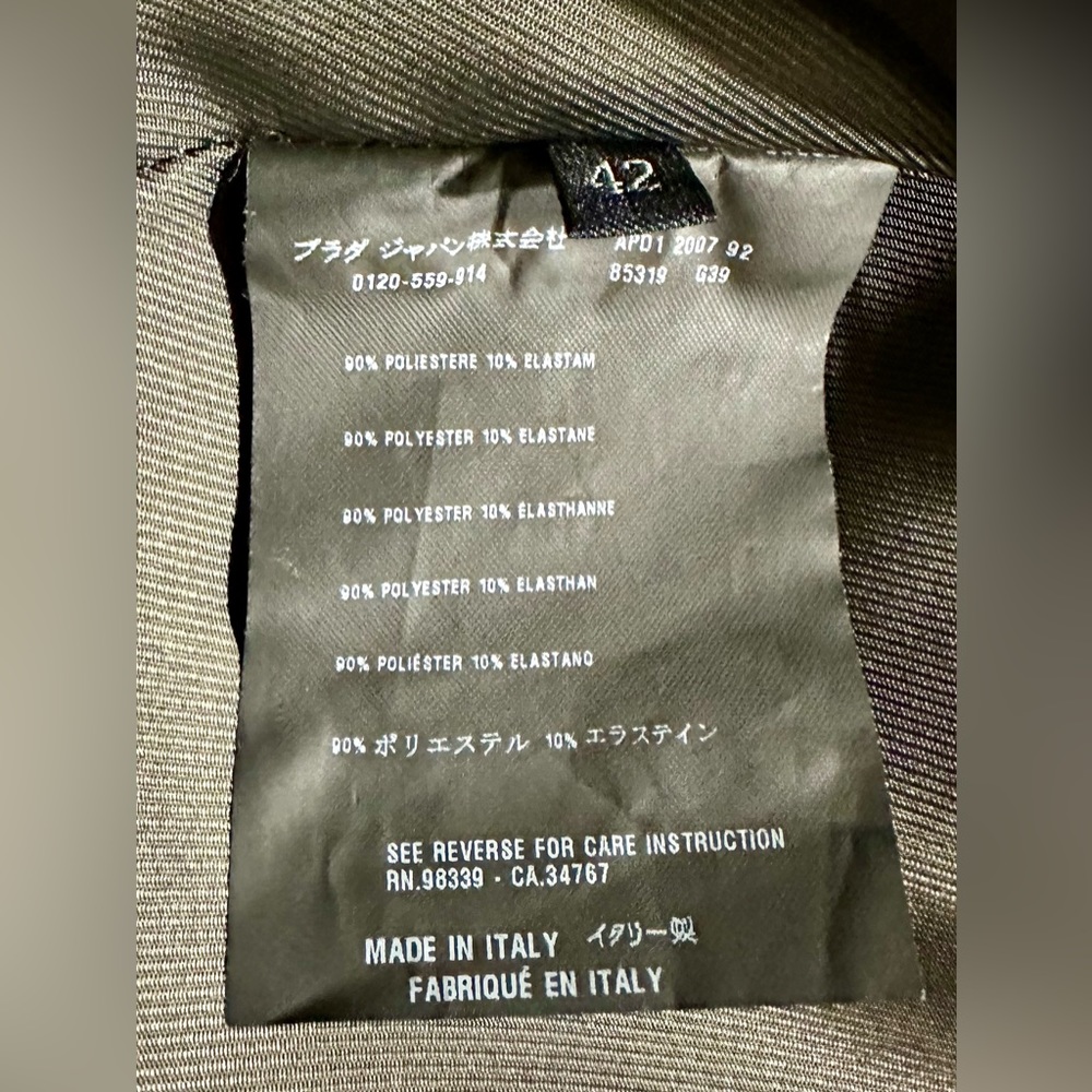 Authentic Prada Structured Notch-Lapel Blazer - S… - image 5